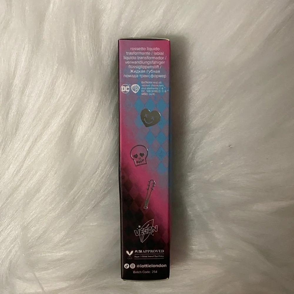 Lottie London Harley Quinn Transforming liquid Lipstick - from matte to glitter
